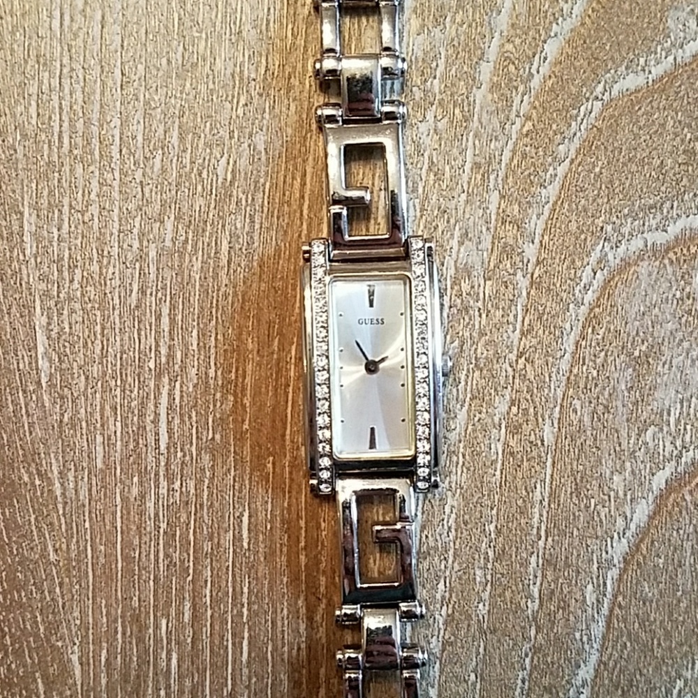 COPY - GUESS Watch